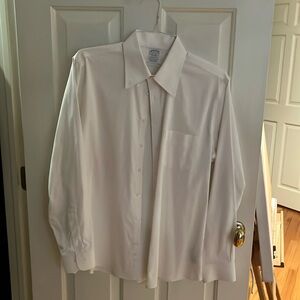 New Brooks Brothers white Milano fit dress shirt 16.5-35.